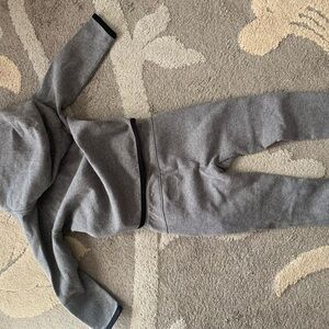 GAP GREY SWEAT SUIT. Size 3